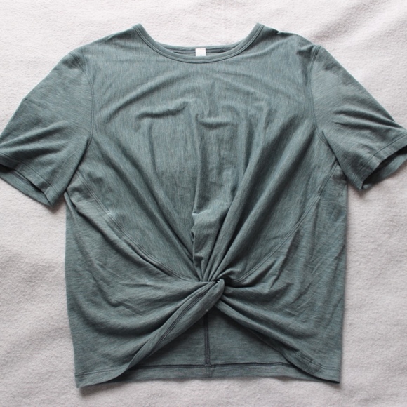 lululemon athletica Tops - Lululemon Twist Front Short Sleeve